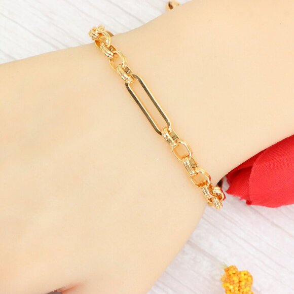 "Trendy Handmade Bracelet – A Thoughtful Gift for Girls & Women | UNVRC1512 - Picture 4 of 10